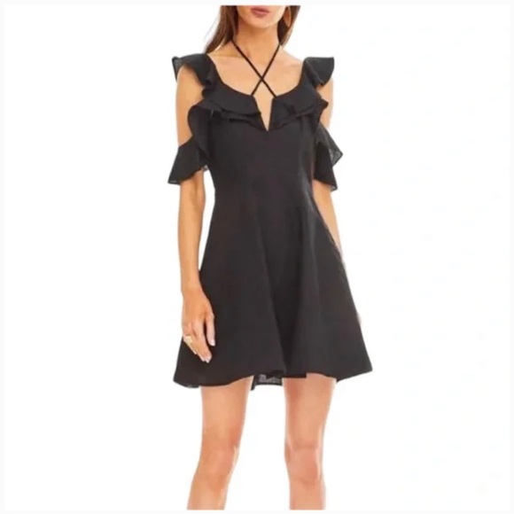 Astr the label Emi off the shoulder mini dress size small - Picture 4 of 8